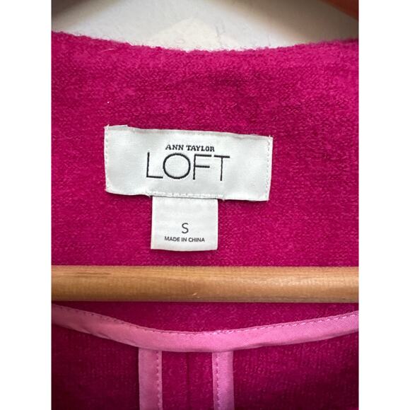 LOFT Pink Wool Blend Cropped Blazer Gold Button Feminine Workwear Preppy Small - Picture 2 of 4